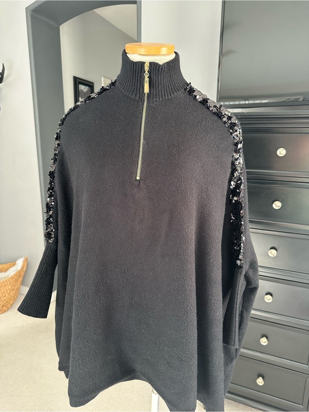 Exquisse’s Paris Black Sequin-Trim Half-Zip Sweater, OSFA - Picture 12 of 17